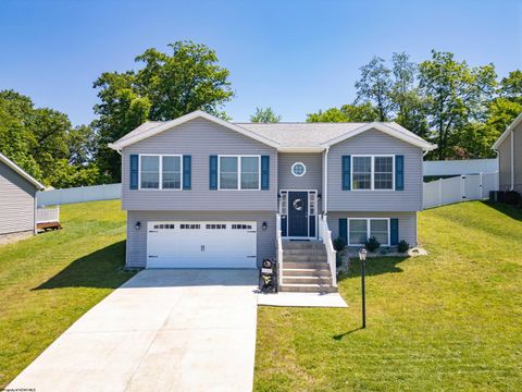 Photo of 59 Friend Drive, Morgantown, WV 26508 (MLS # 10165124)