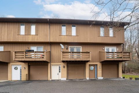 Photo of 990 Northwestern Avenue #H, Morgantown, WV 26505 (MLS # 10163322)