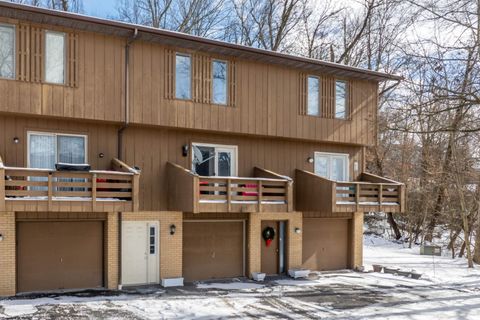 Photo of 990 Northwestern Avenue #H, Morgantown, WV 26505 (MLS # 10163322)