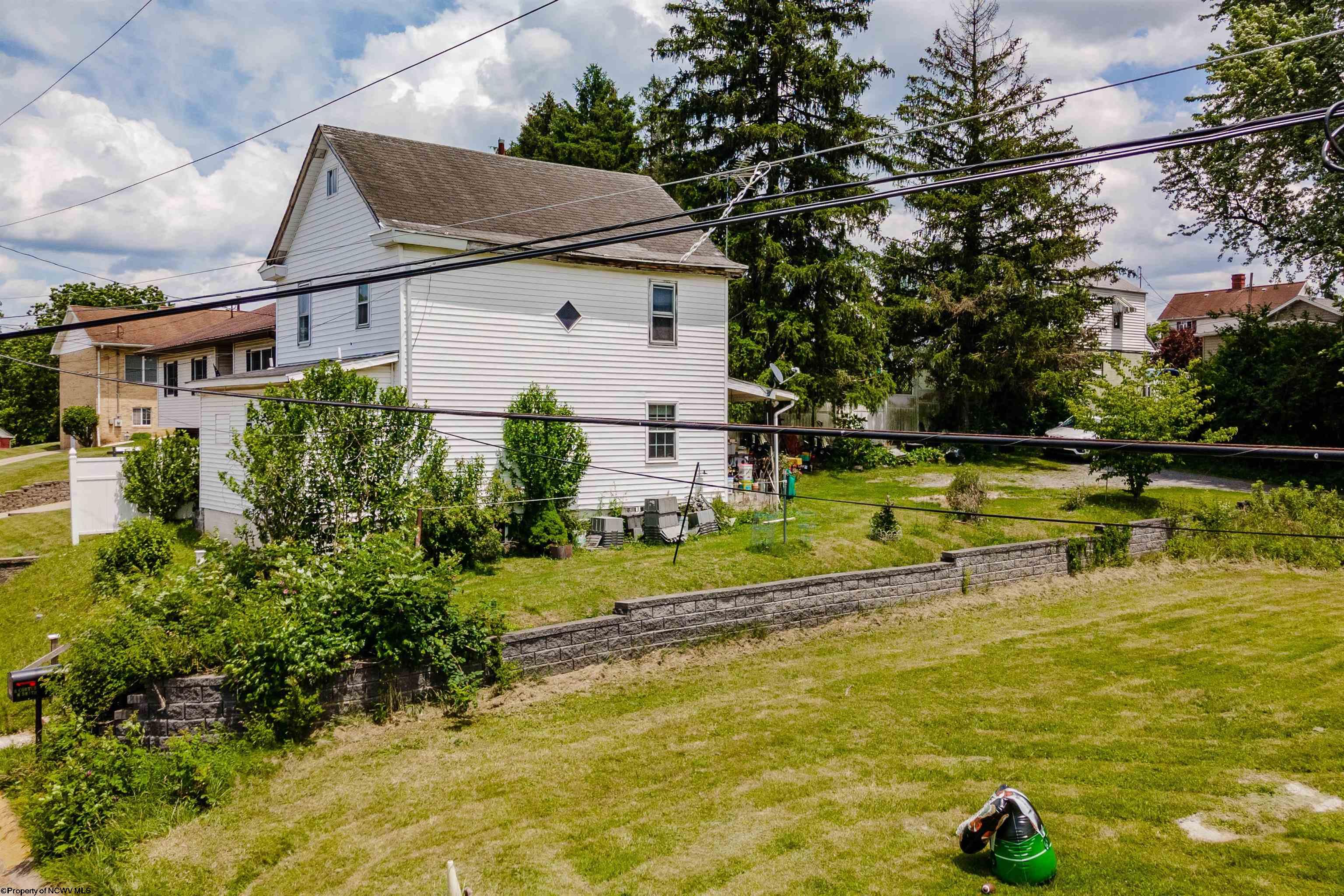 Photo 6 of 17 of 460 Crawford Avenue house