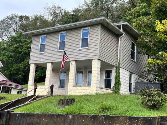 403 S WALNUT ST, PHILIPPI, WV 26416 - Image f67d21307c8ae35cfc35935cf630ffa2/2563971575