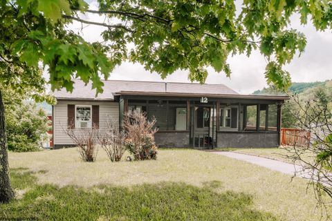 Photo of 12 Goldenrod Lane, Clarksburg, WV 26301 (MLS # 10165048)