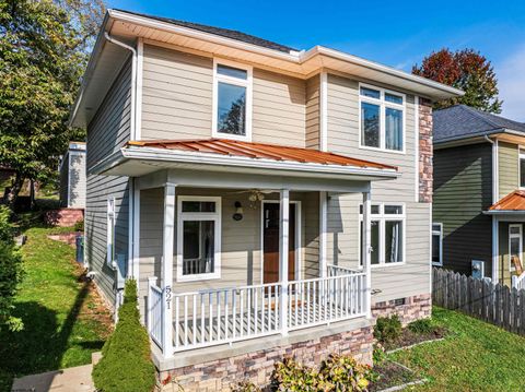 Photo of 521 Grove Street, Morgantown, WV 26505 (MLS # 10162304)