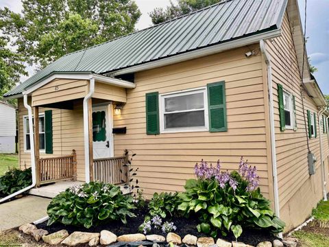 Photo of 85 Charles Street, Shinnston, WV 26431 (MLS # 10163038)