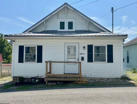 Photo of 328.5 Milford Street, Clarksburg, WV 26301 (MLS # 10161026)