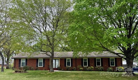 8616 Fallsdale Drive Charlotte NC 28214
