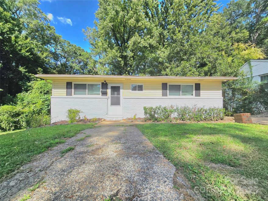 Check out this newly renovated 3-bedroom, 1-bathroom house. It features new LVP flooring throughout, a brand new kitchen with quartz countertop, and a fully remodeled bathroom. New Roof in 2023.  It's only 1 mile from Camp North End, minutes to uptown, and has easy access to I-77.