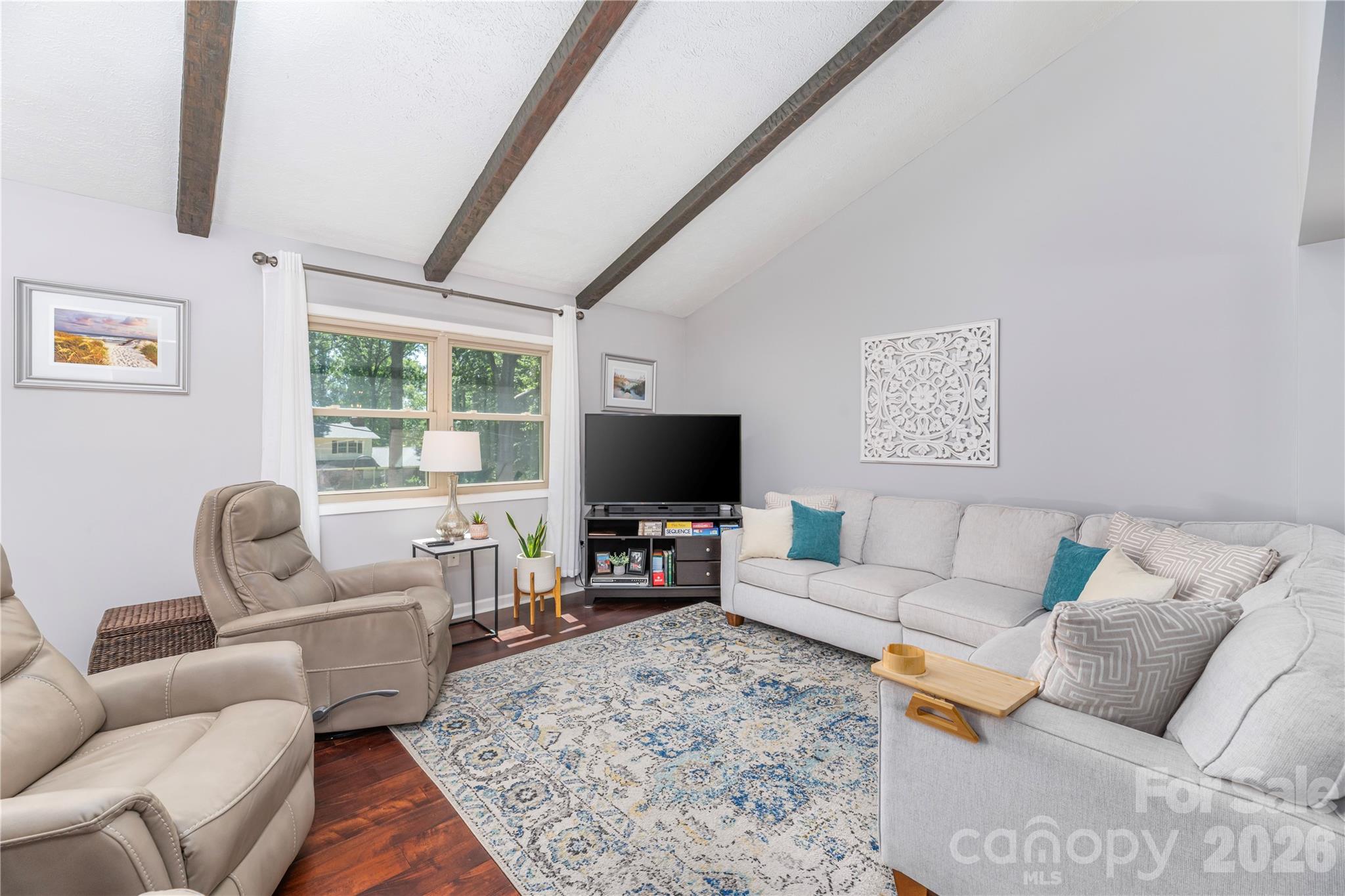 115 Hazelview Drive