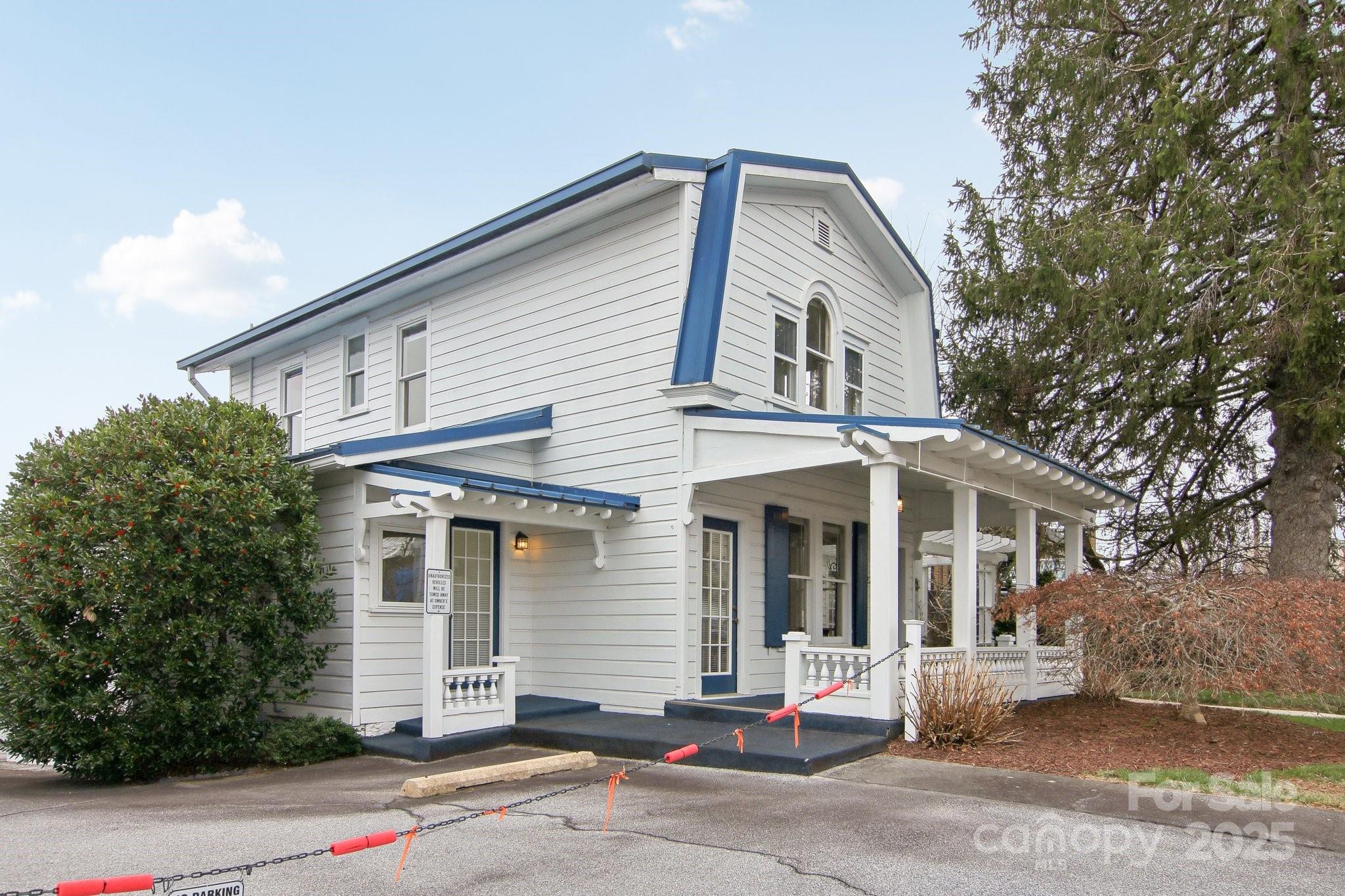 222 3rd Avenue W