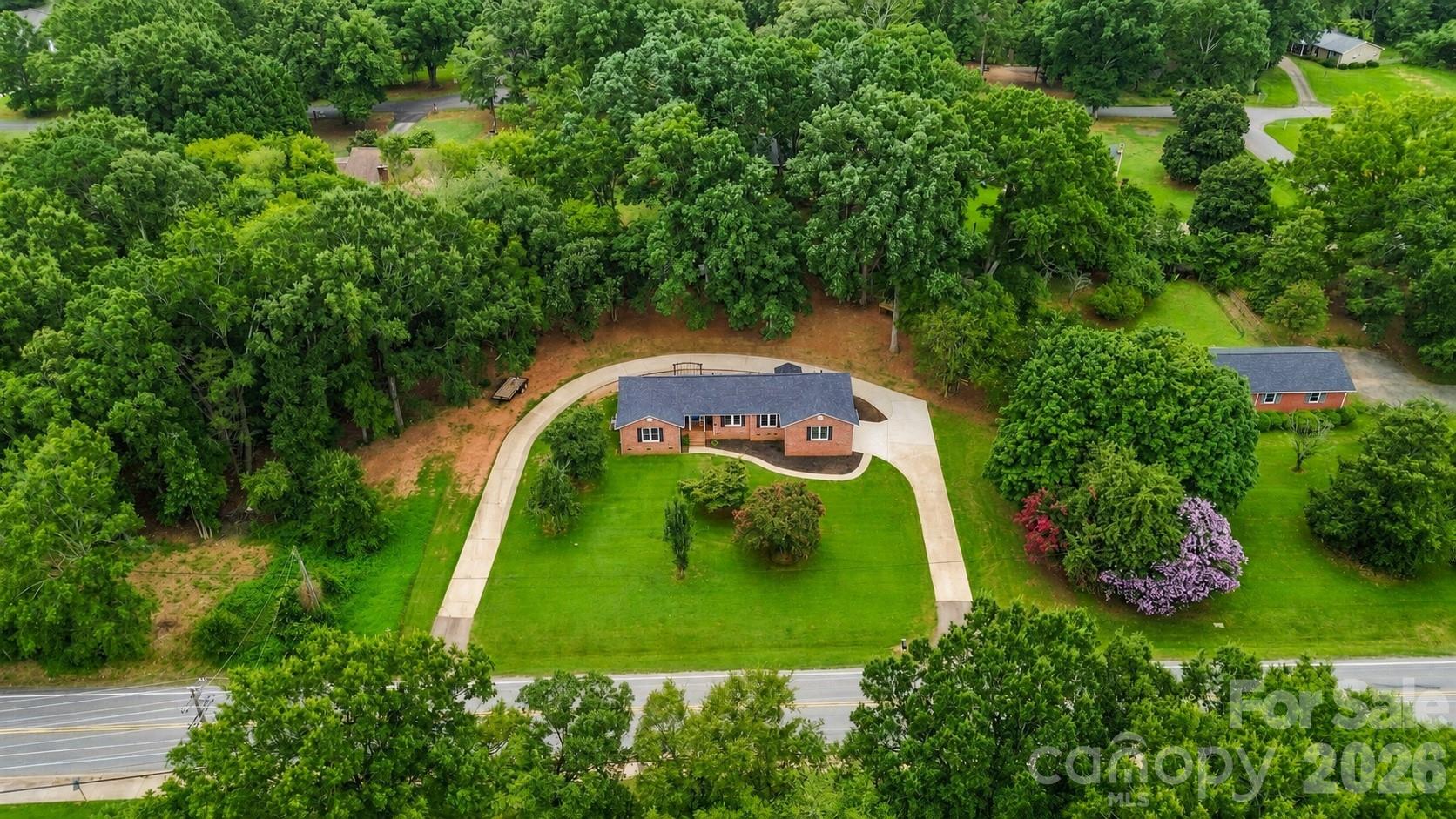 2304 Eden Terrace