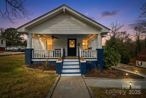 318 N Academy Street Mooresville NC 28115