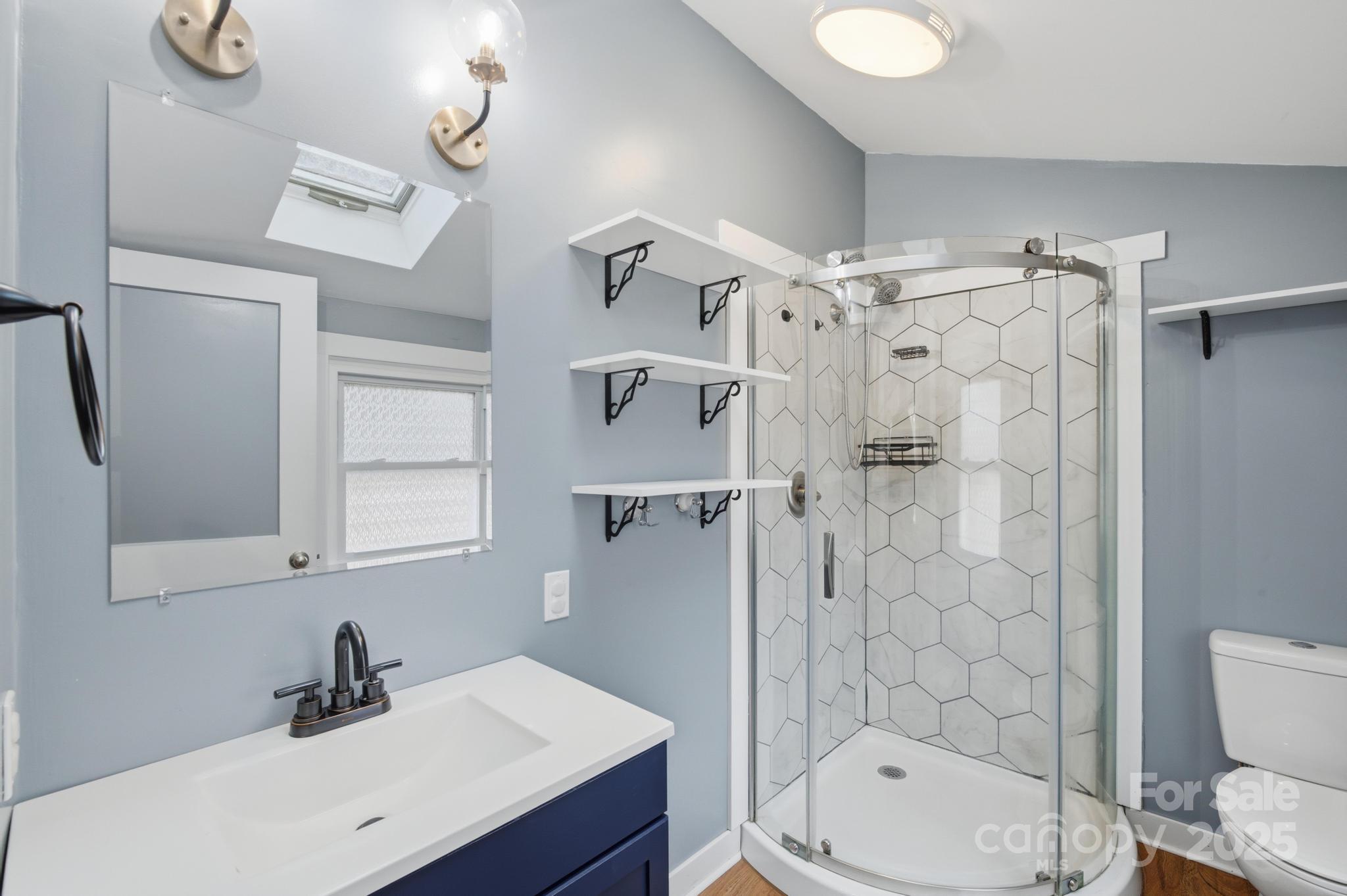 318 N Academy Street