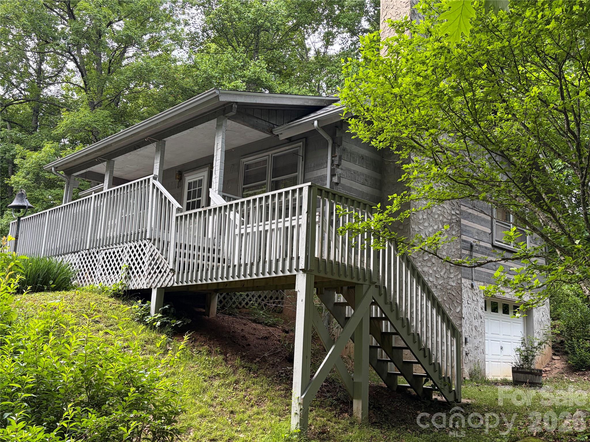 377 Woodstream Road