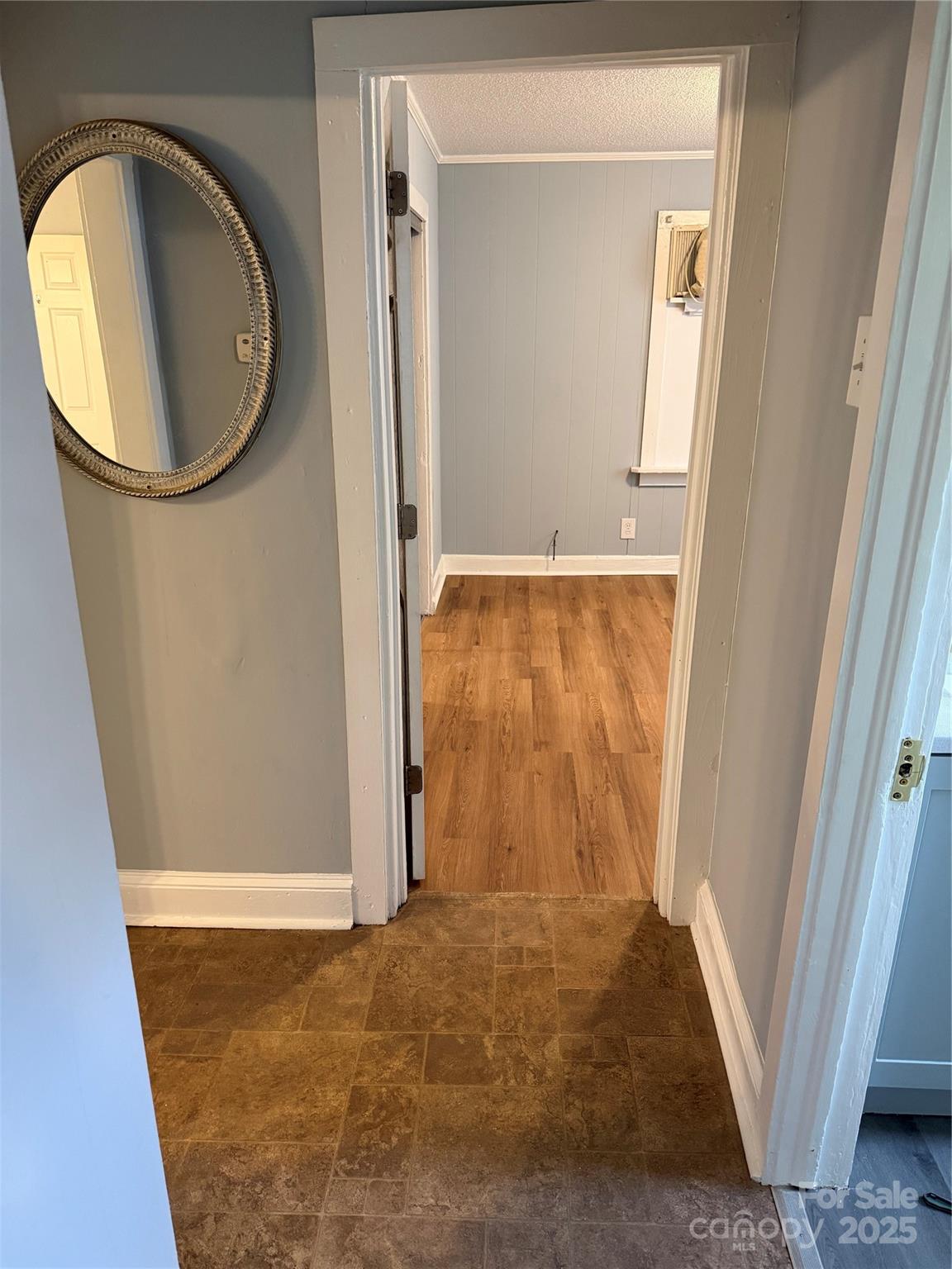 2505 Moreland Street