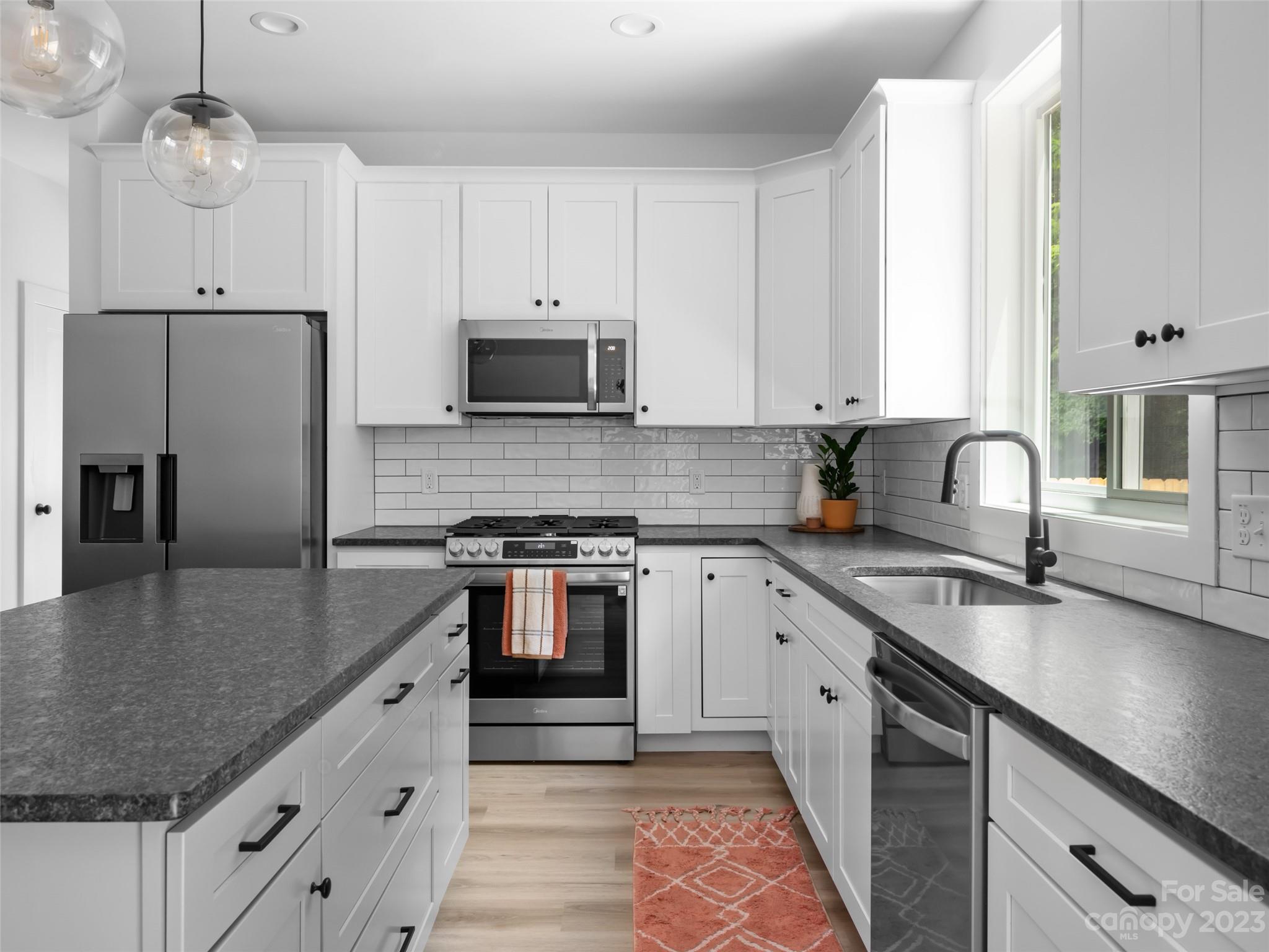 Broad View Park - Residential