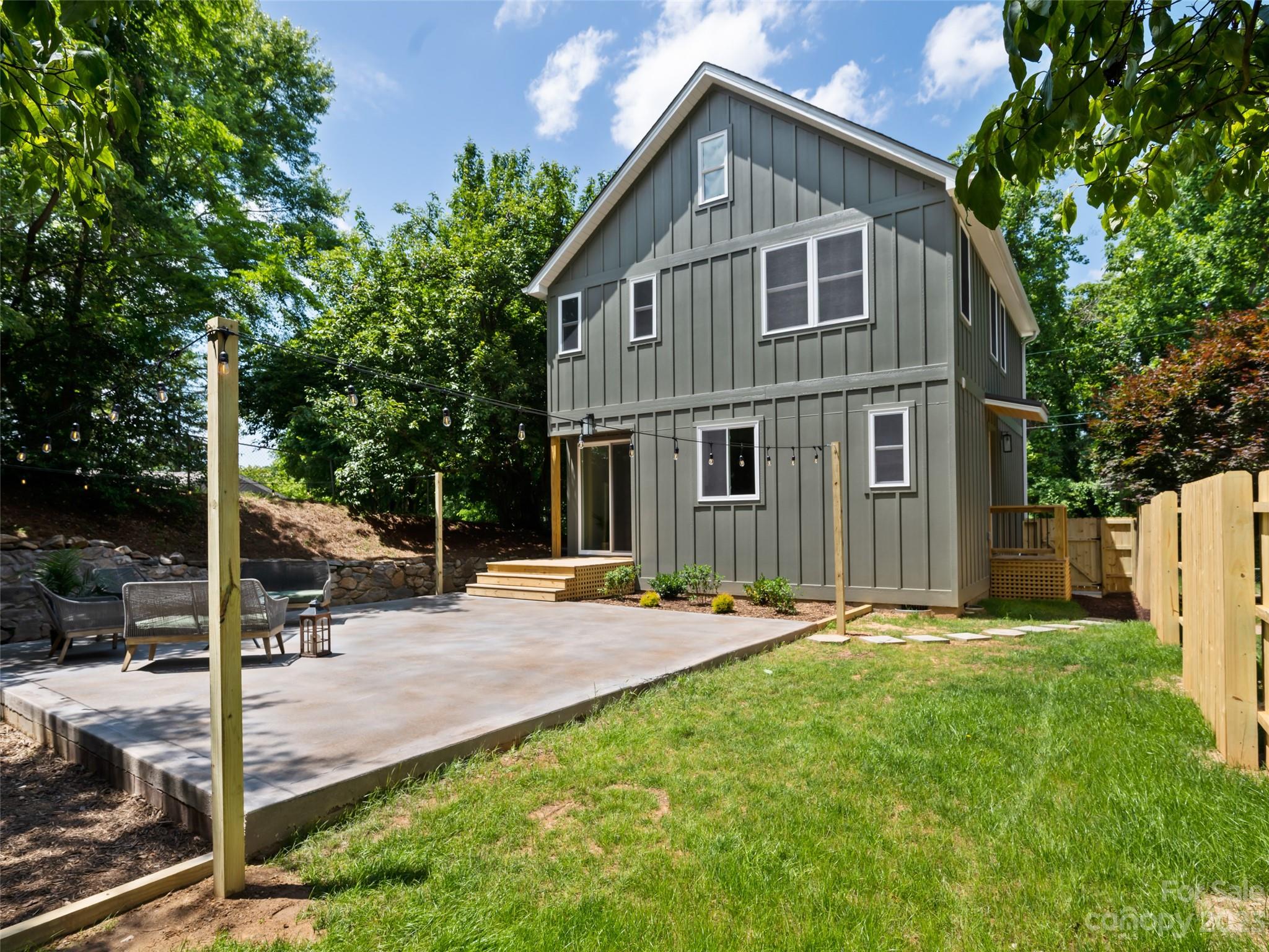 Broad View Park - Residential