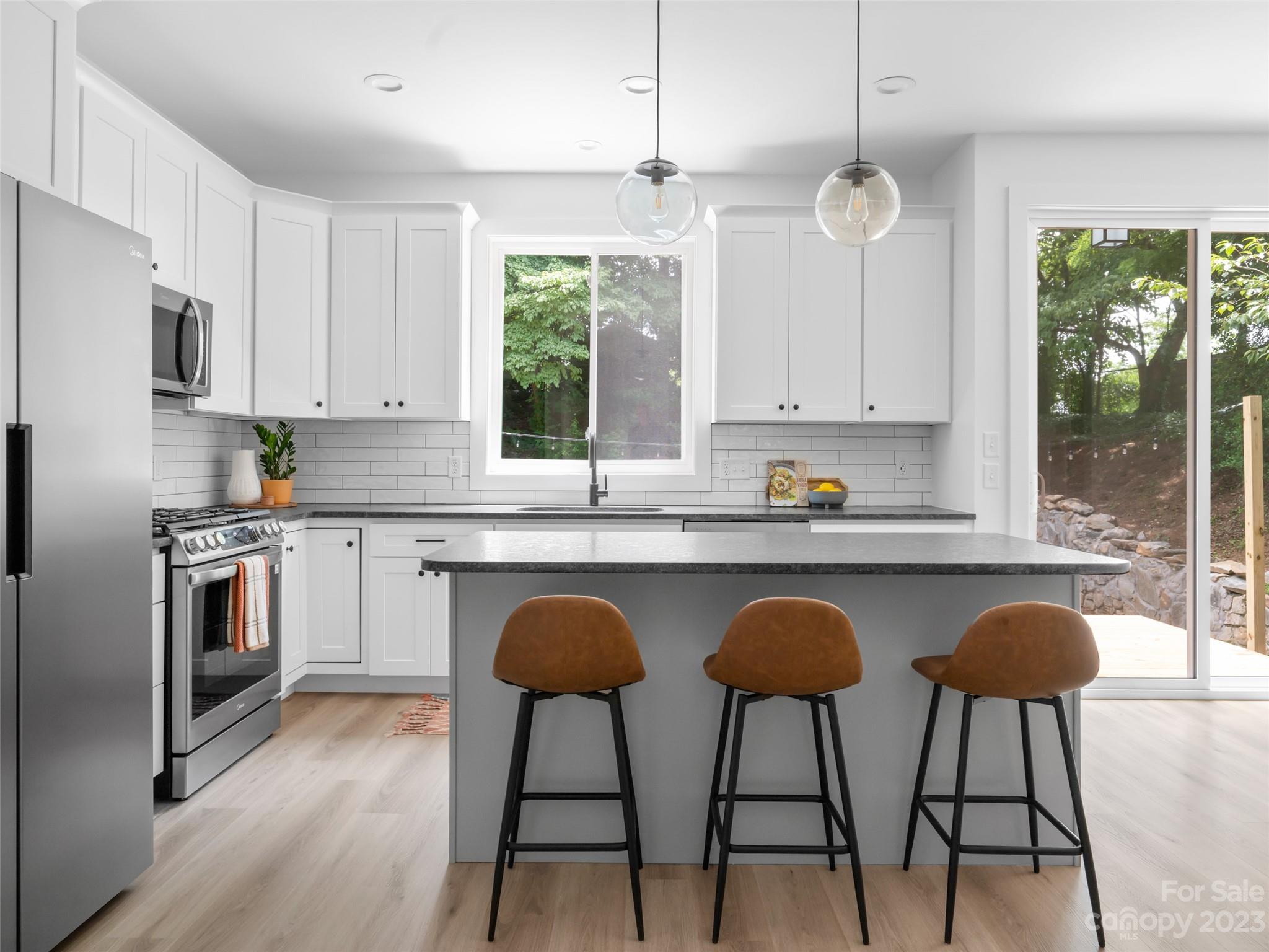 Broad View Park - Residential