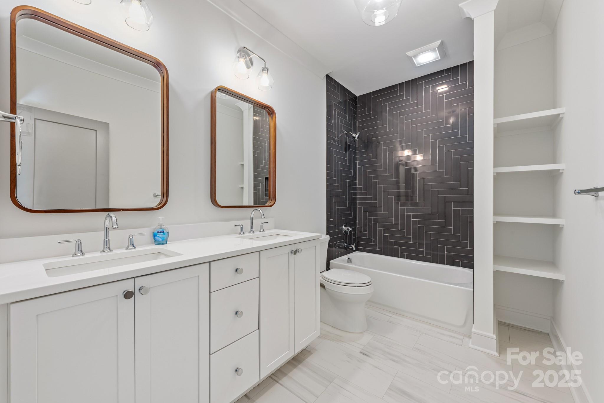 Oakhurst - Residential