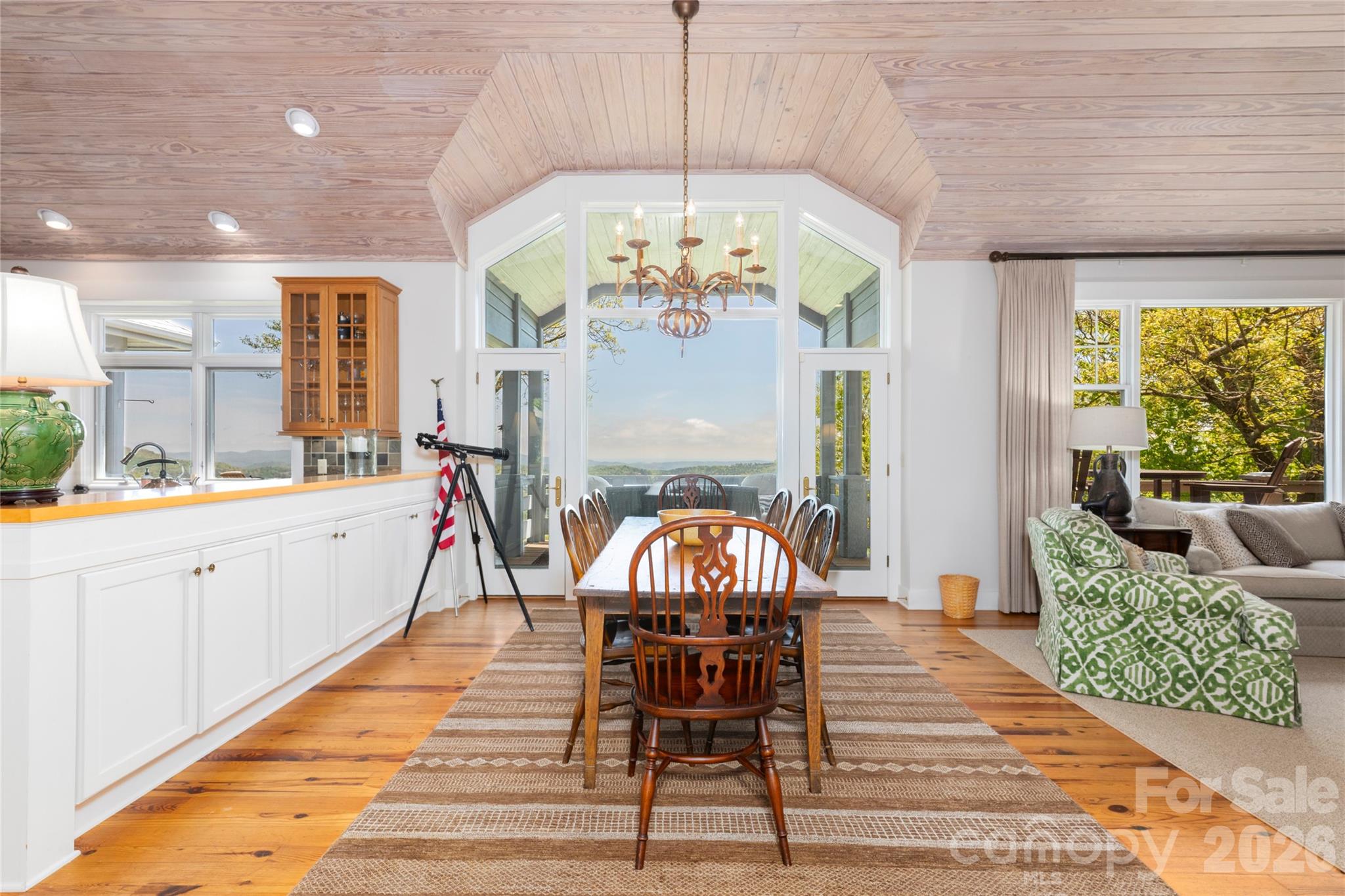 Lake Toxaway Estates - Residential
