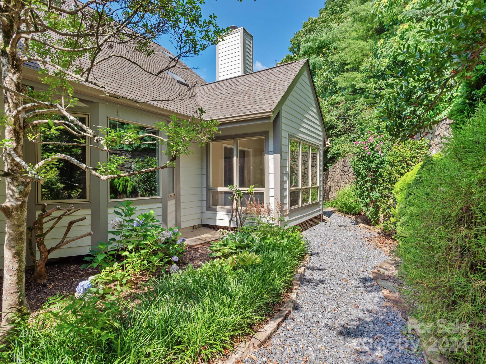 Viewpointe - Residential