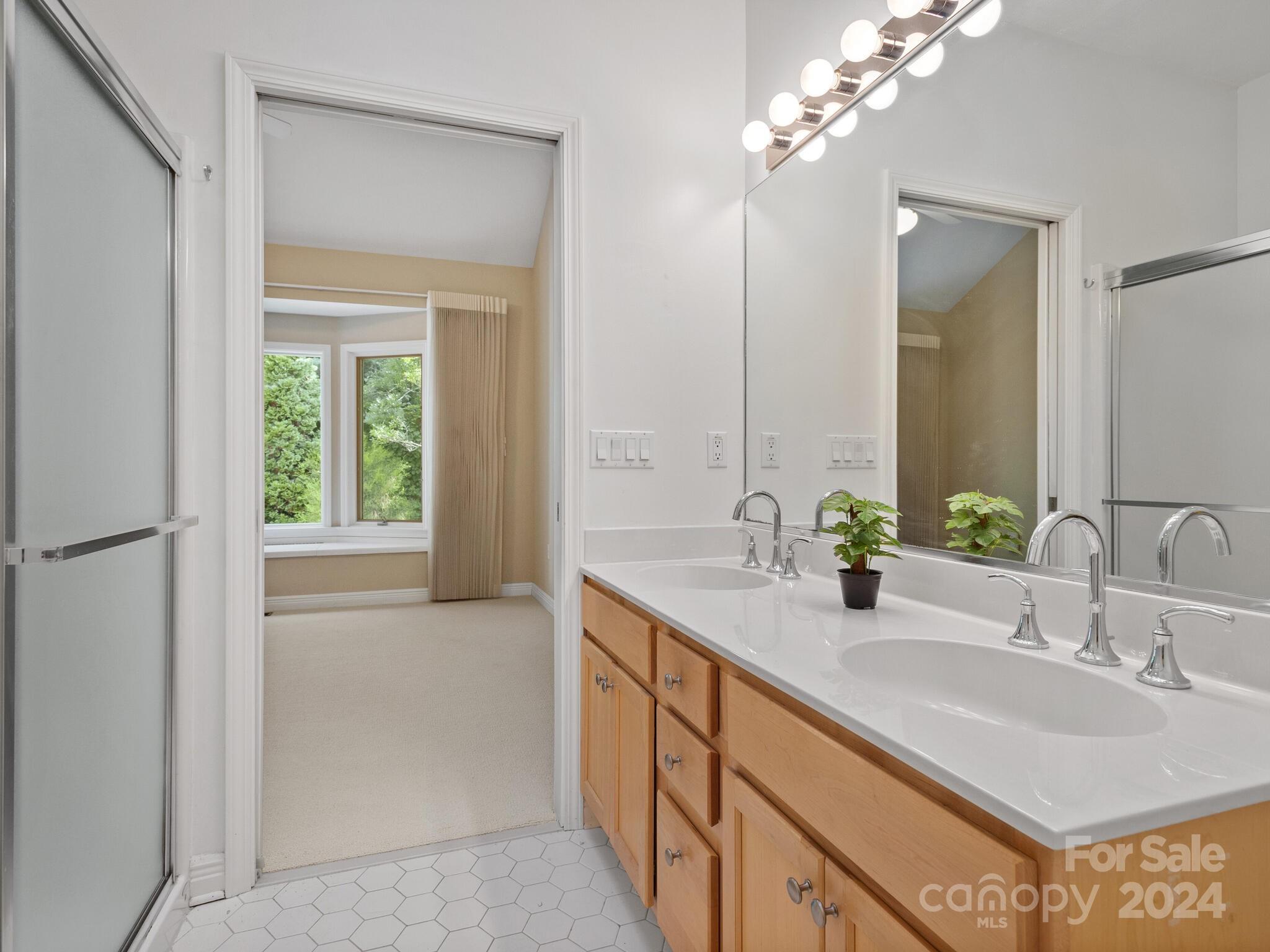 Viewpointe - Residential