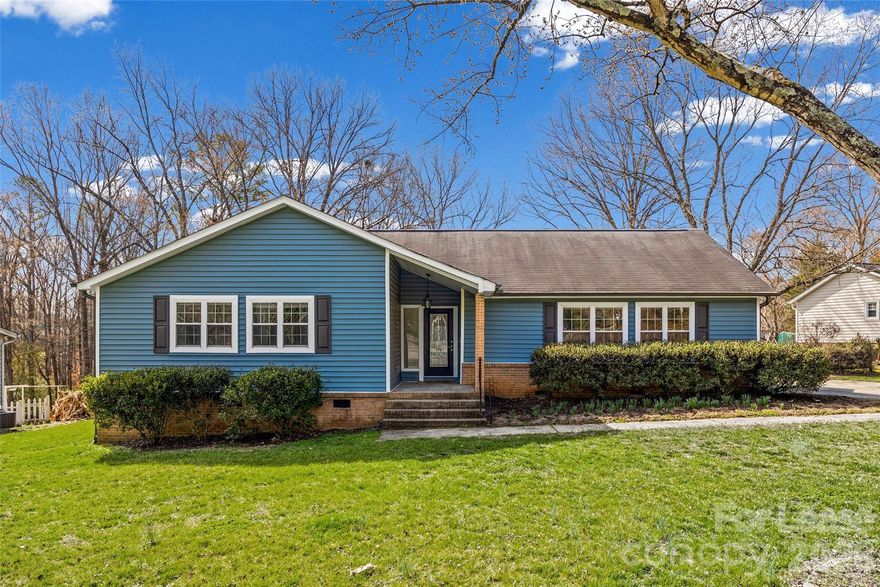 Charming 3-bedroom, 2-bathroom single-family home offering comfort, space, and plenty of natural light throughout. This inviting home features brand-new carpets and a bright, open feel that makes every room warm and welcoming.

Step outside to enjoy the large fenced-in backyard, perfect for relaxing, entertaining, or simply enjoying the outdoors. The screened-in porch provides a great spot to unwind while still enjoying fresh air without the bugs. A storage shed in the backyard offers convenient extra space for tools, outdoor equipment, or seasonal items.

With its comfortable layout, abundant natural light, and spacious outdoor area, this home is a wonderful place to settle in and enjoy everyday living.