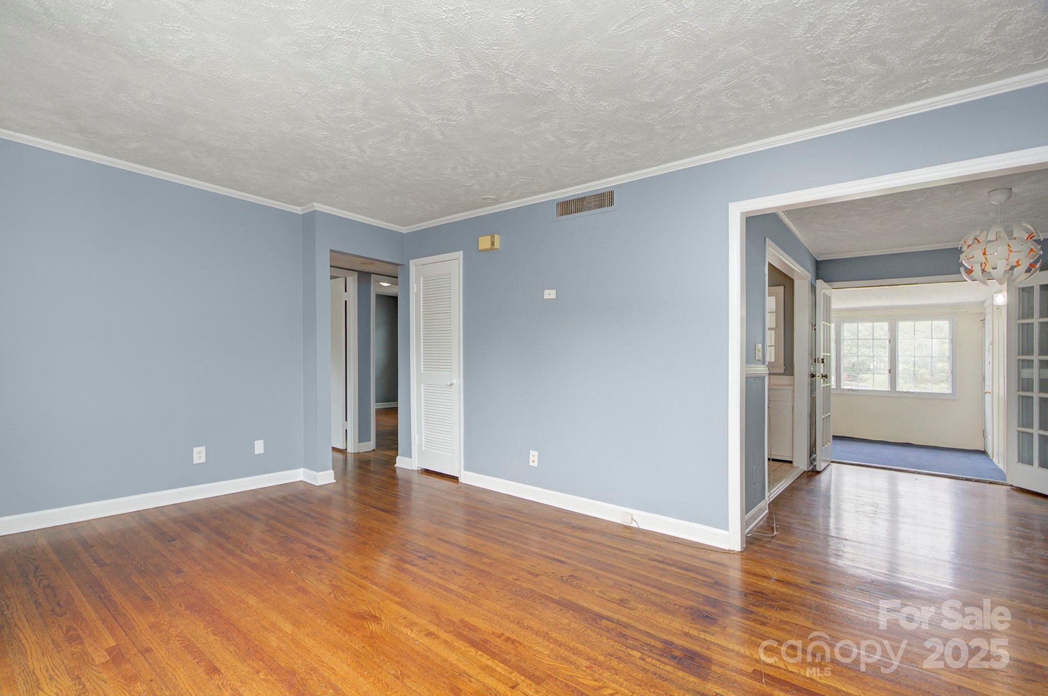 Mcalway Manor - Residential