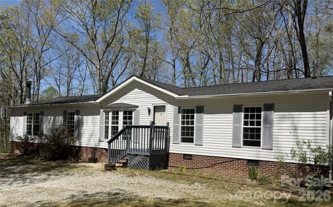 Photo of 98 Fork Ridge Lane, Hendersonville, NC 28792 (MLS # 4369141)