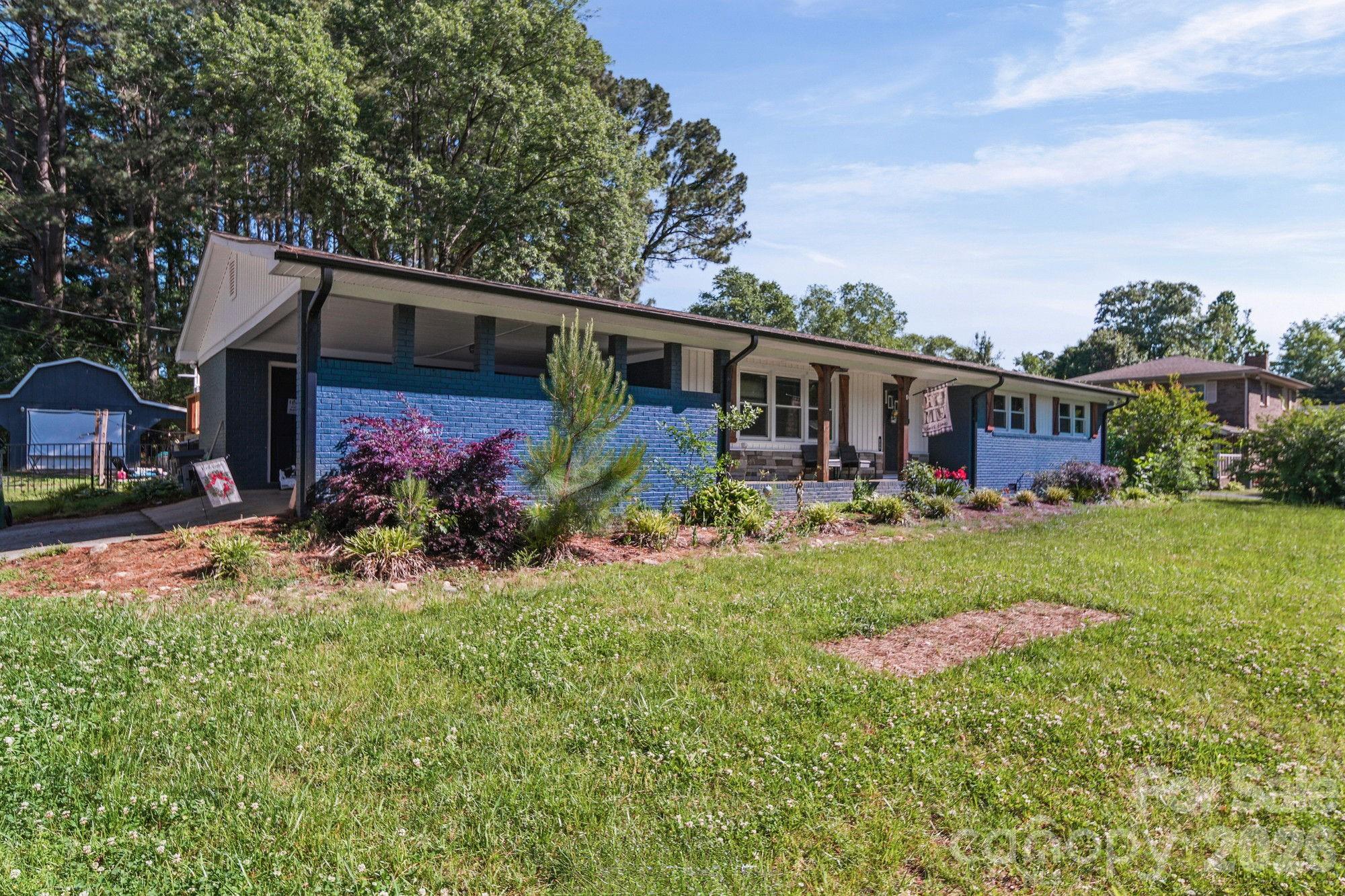 809 Elaine Drive