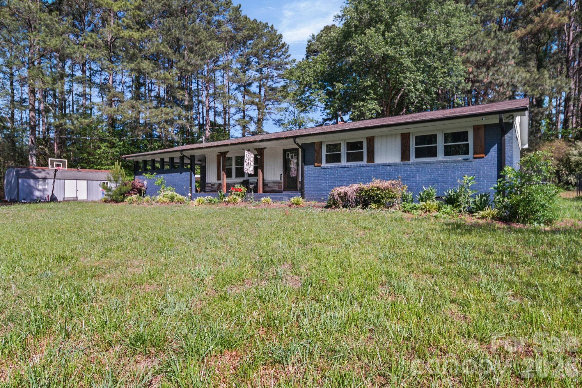 809 Elaine Drive
