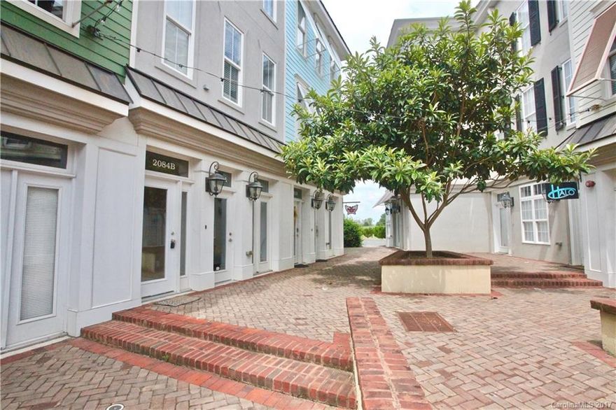 Lovely 2 bedroom 2.5 Bath townhouse located in Ayrsley's Meeting Street Market. Enjoy the advantages of urban living; walk to Restaurants, Pubs, Theater, Shopping and Hotels. This Must See Townhouse comes with all the utilities included, beautiful hardwood floors, granite counter tops, stainless steel appliances, 2 Master Suites, washer and dryer included.