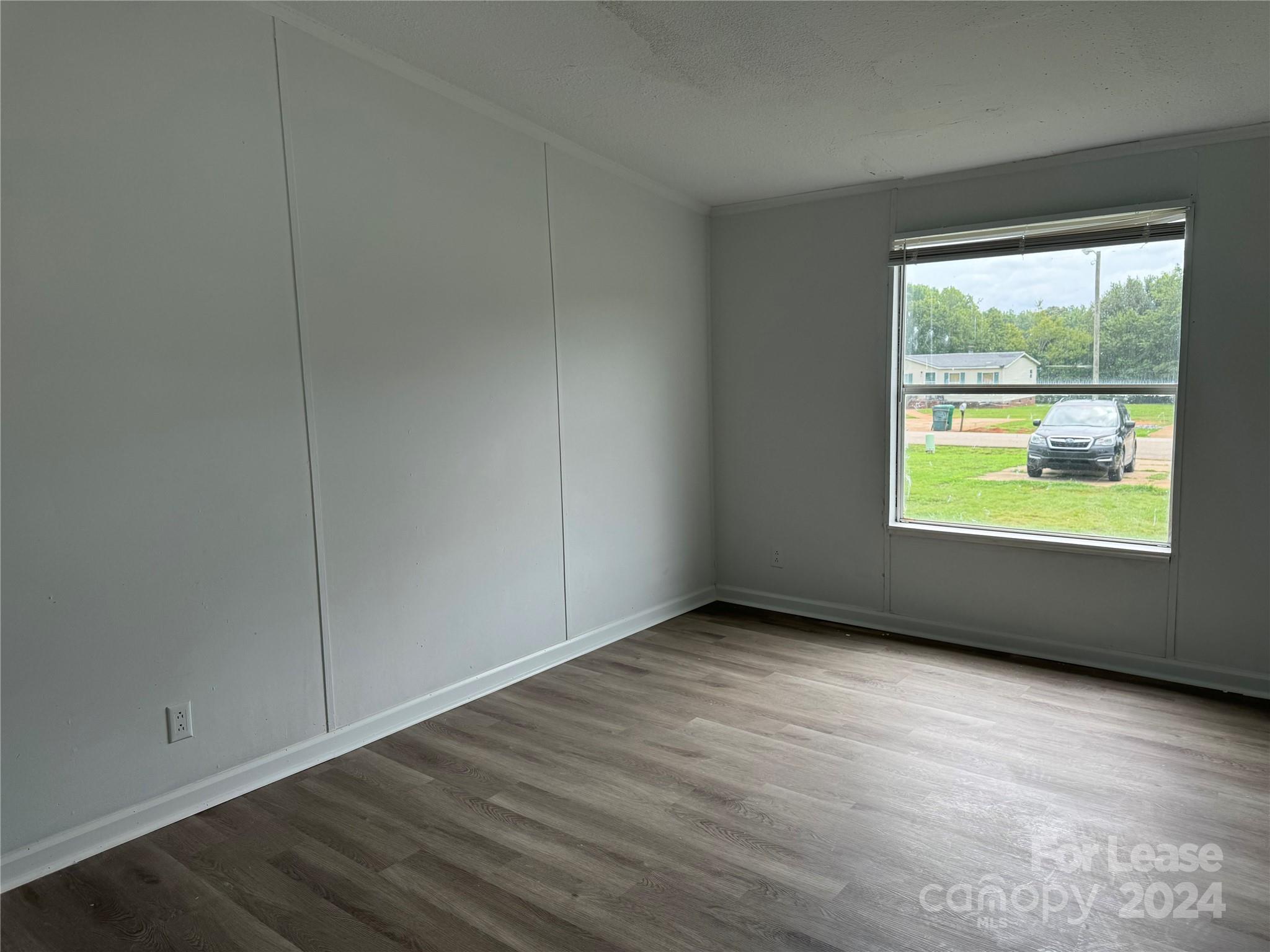 Woodland Acres - Residential Lease