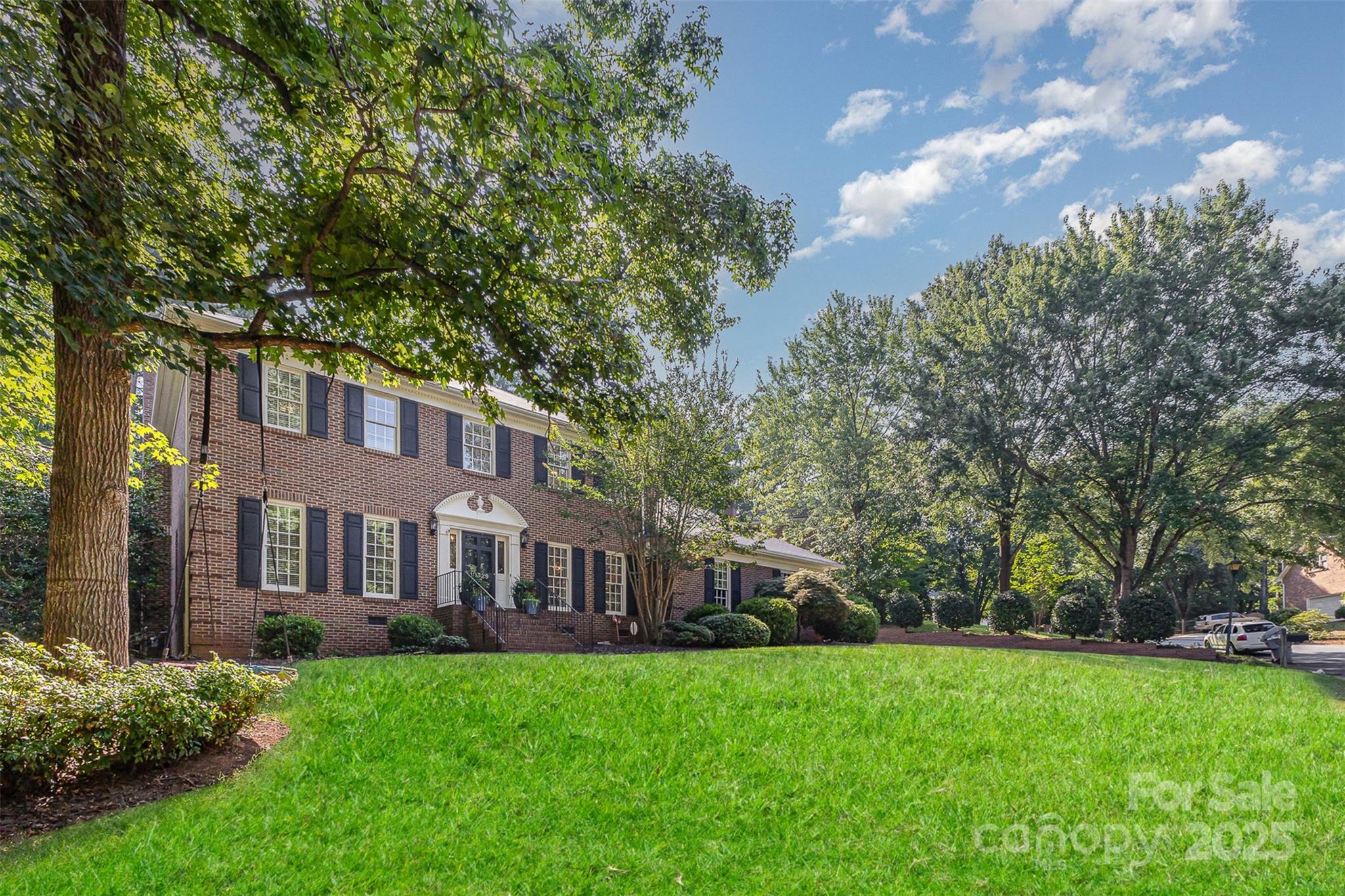 10329 Hollybrook Drive