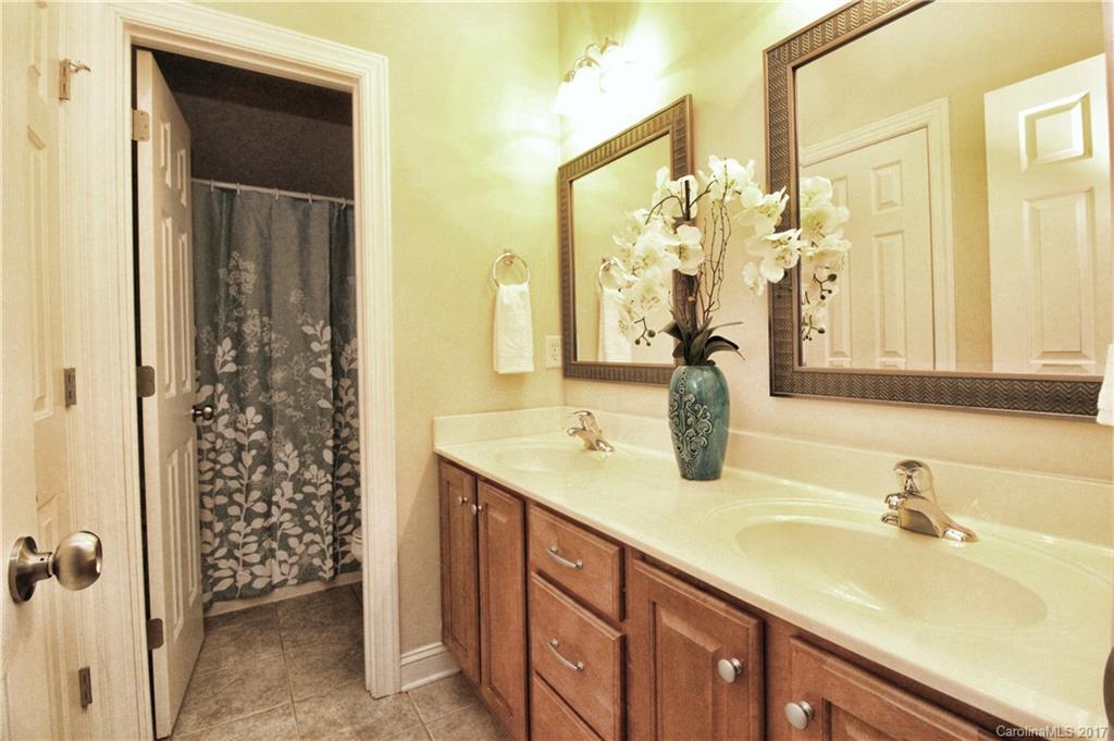 The Glen At Wesley Oaks - Residential