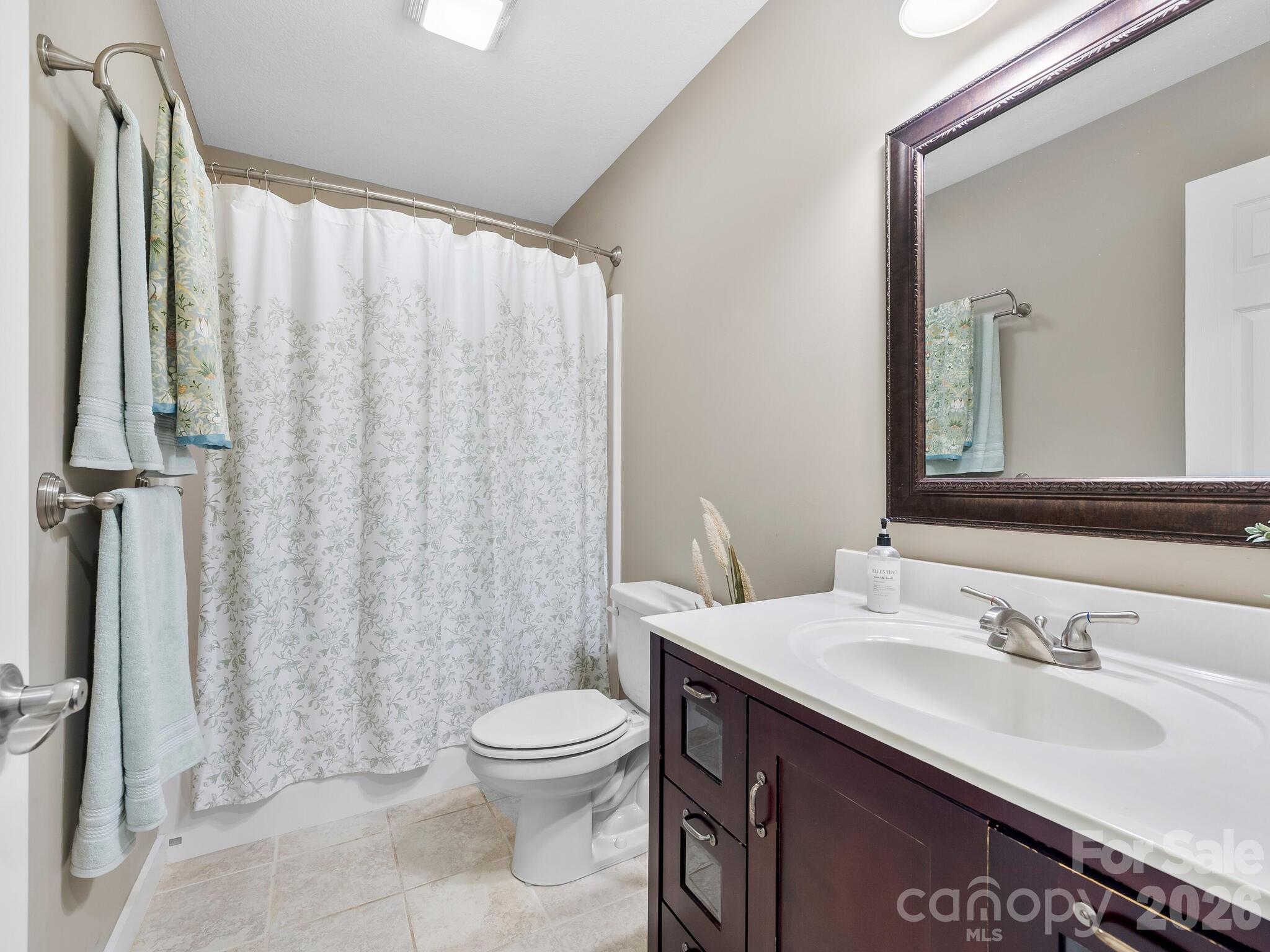 Ledbridge Villas - Residential