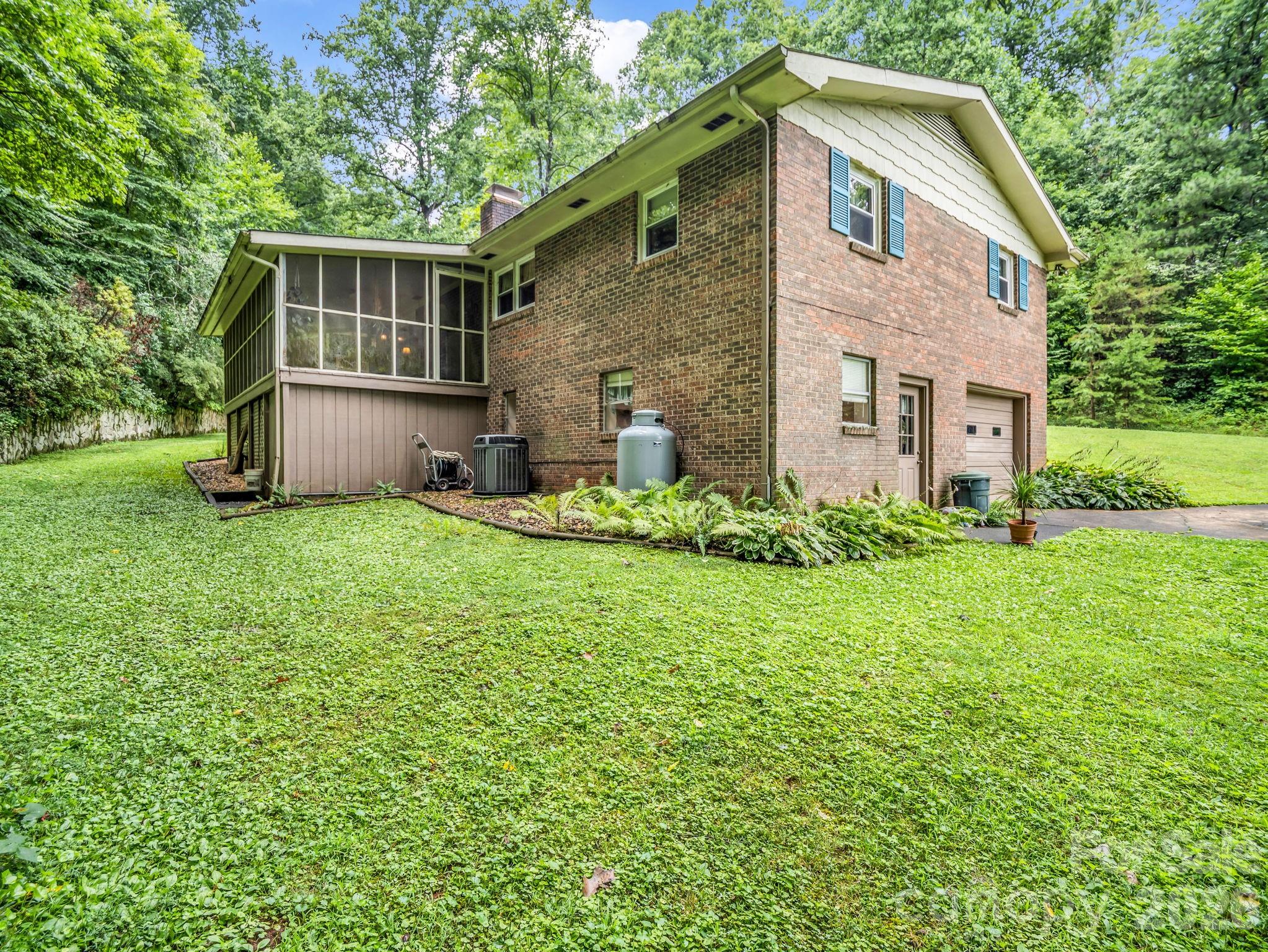 103 Maplewood Lane