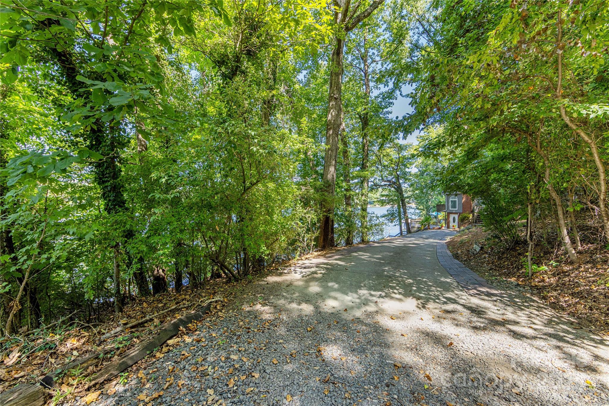 3324 Sadler Road
