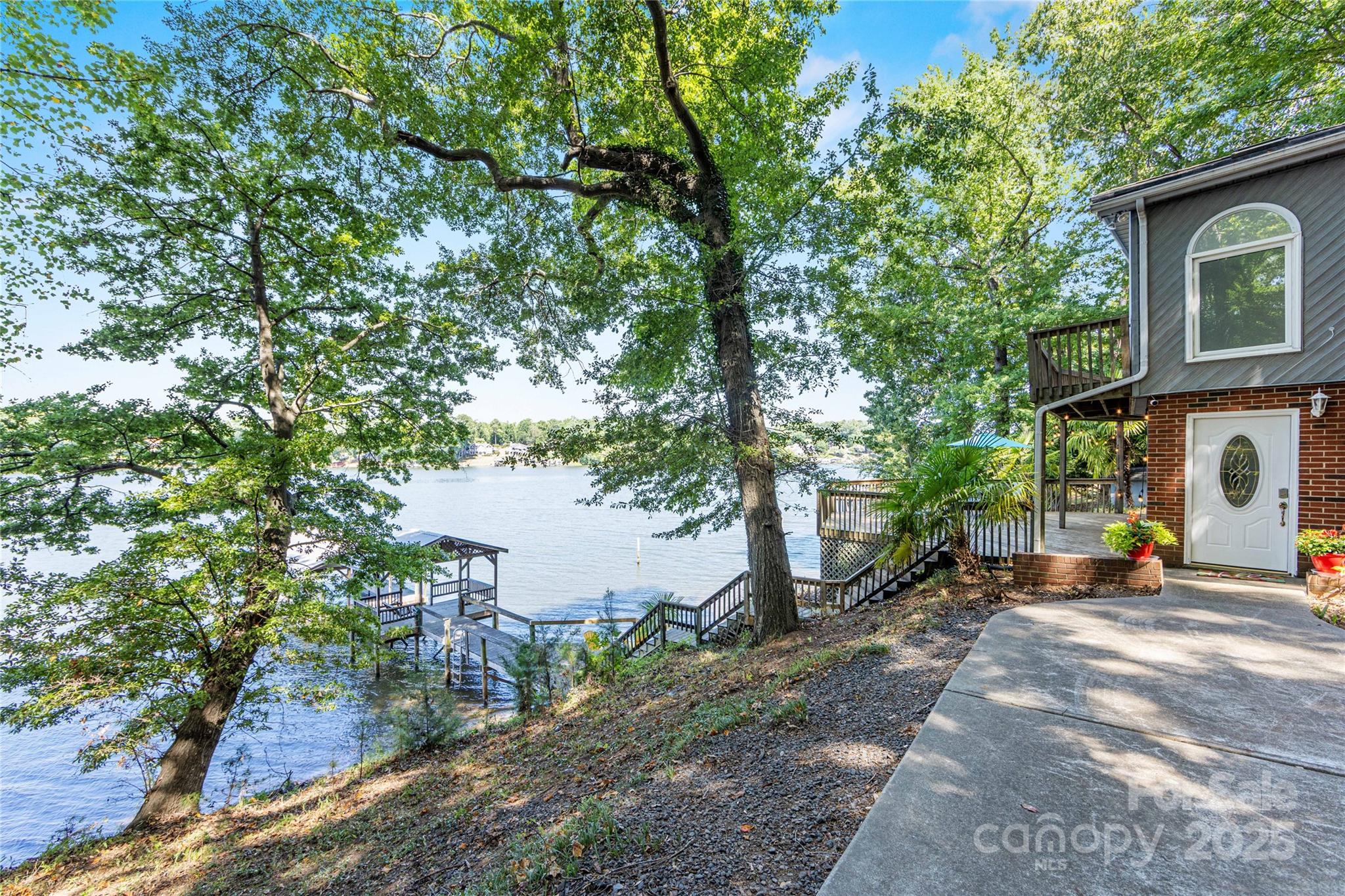 3324 Sadler Road