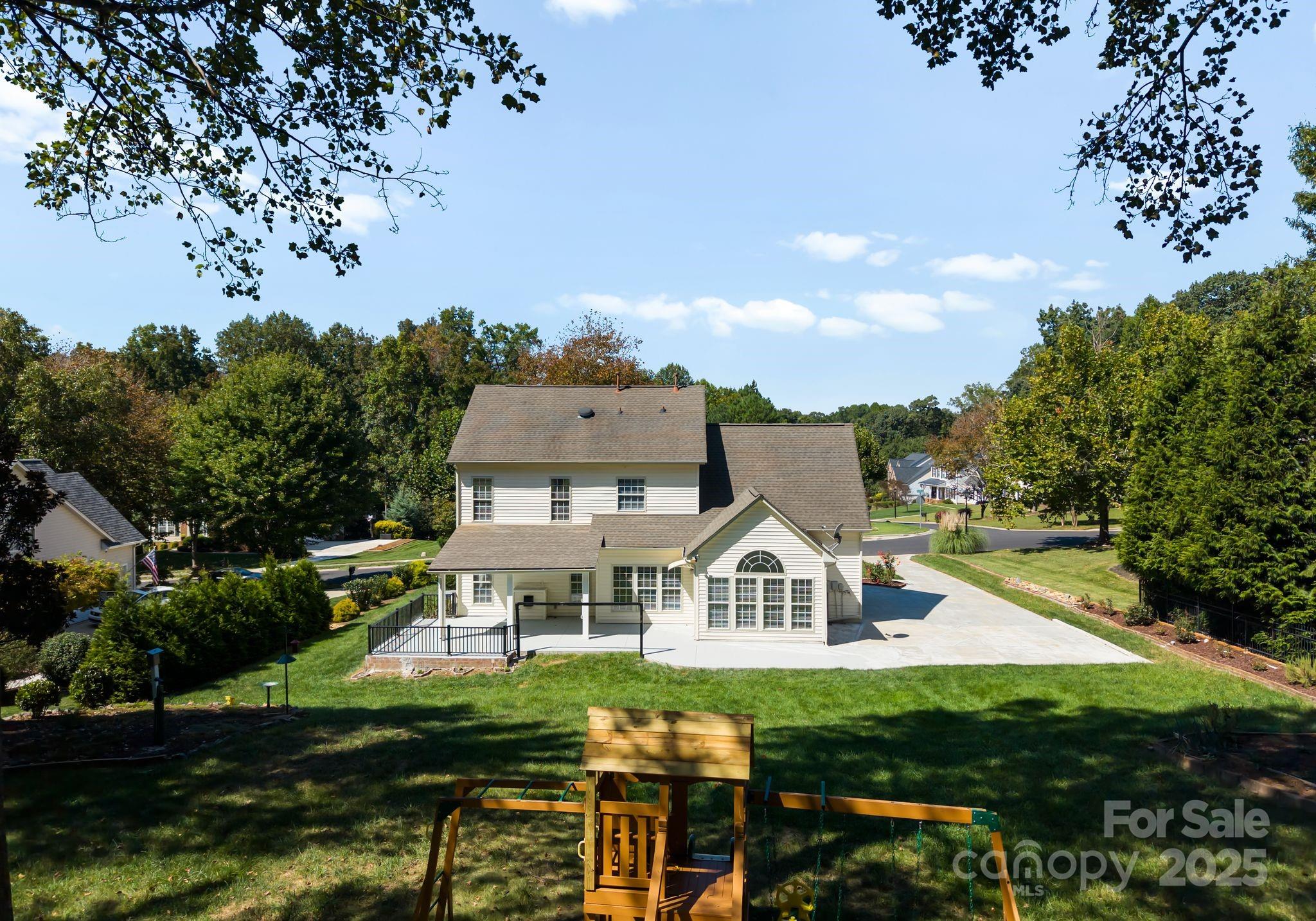 129 Huntly Lane