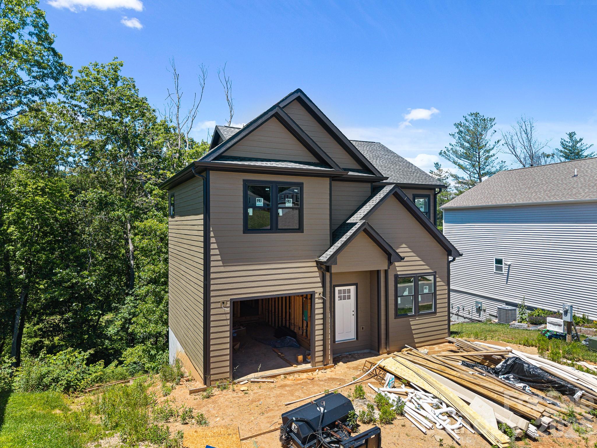 914 Newport Court