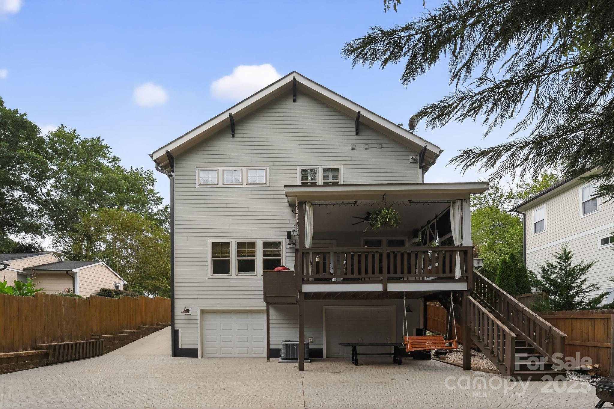 1833 Mimosa Avenue