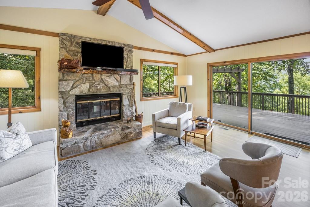 1073 Countryside Drive