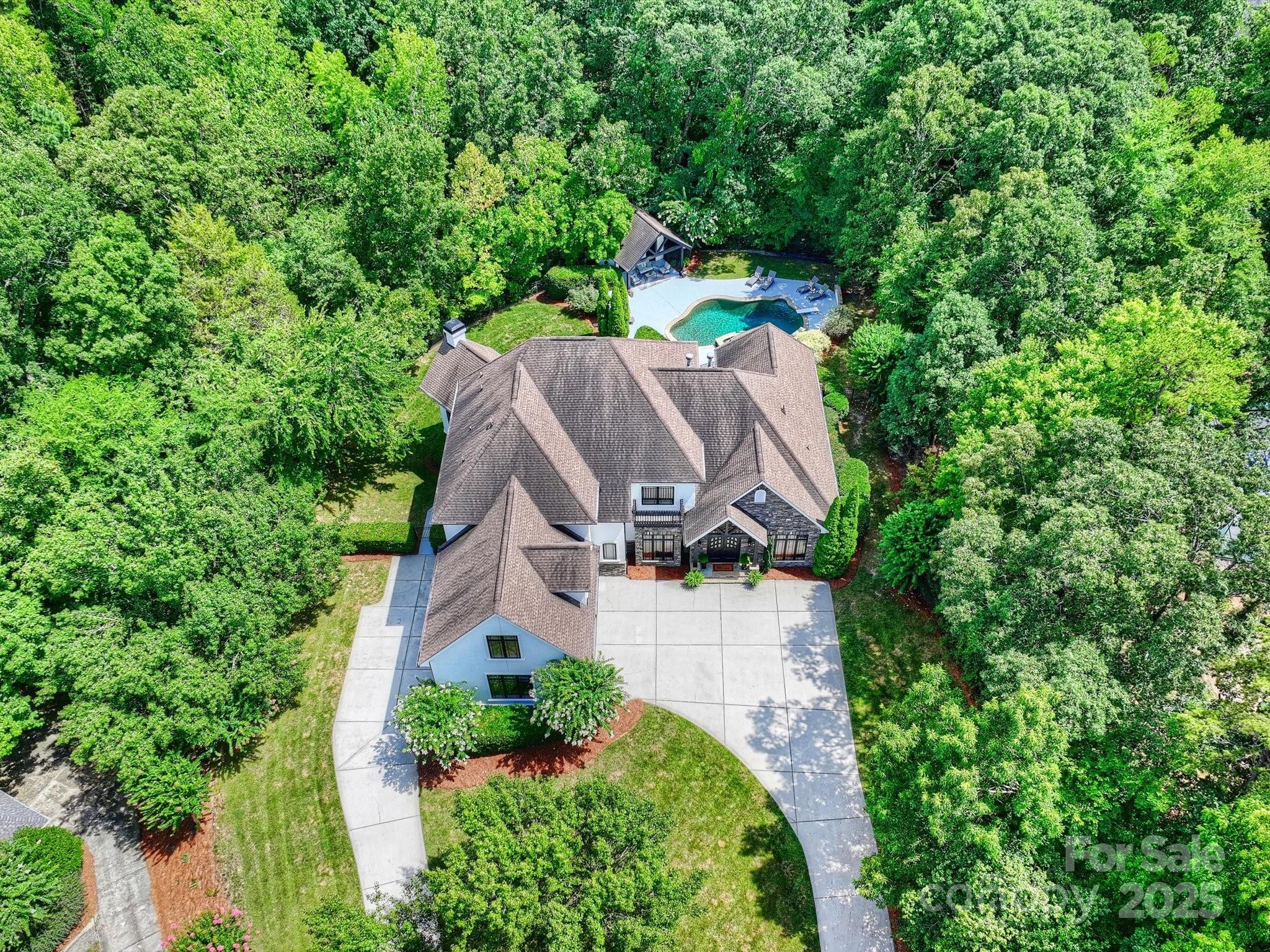 2207 Trapper Court