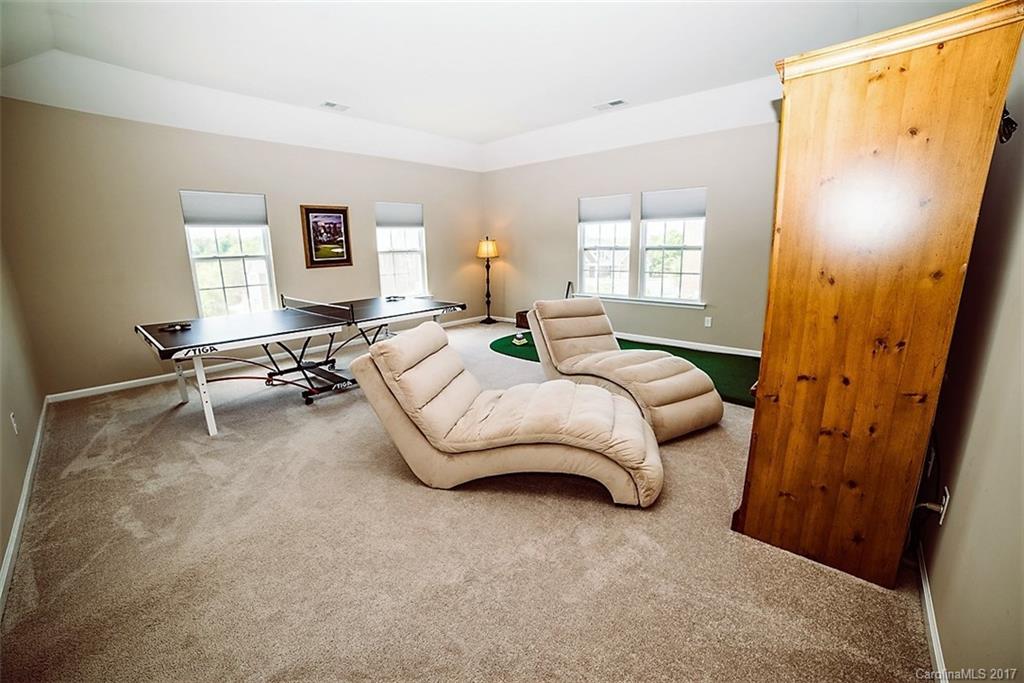 River Lake - Residential