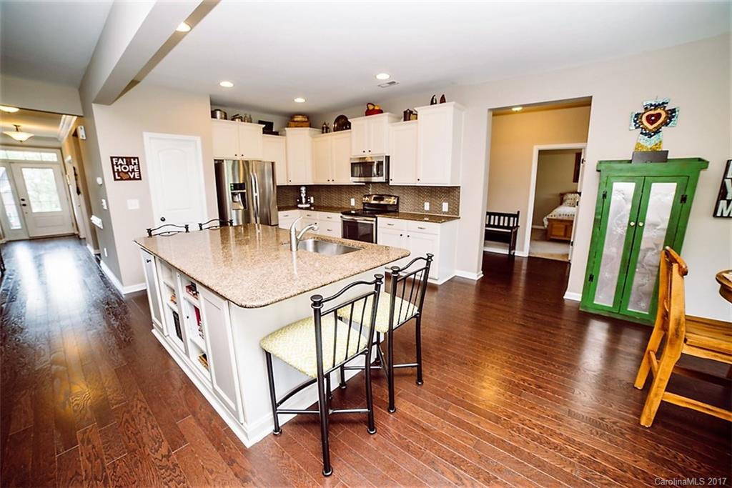 River Lake - Residential