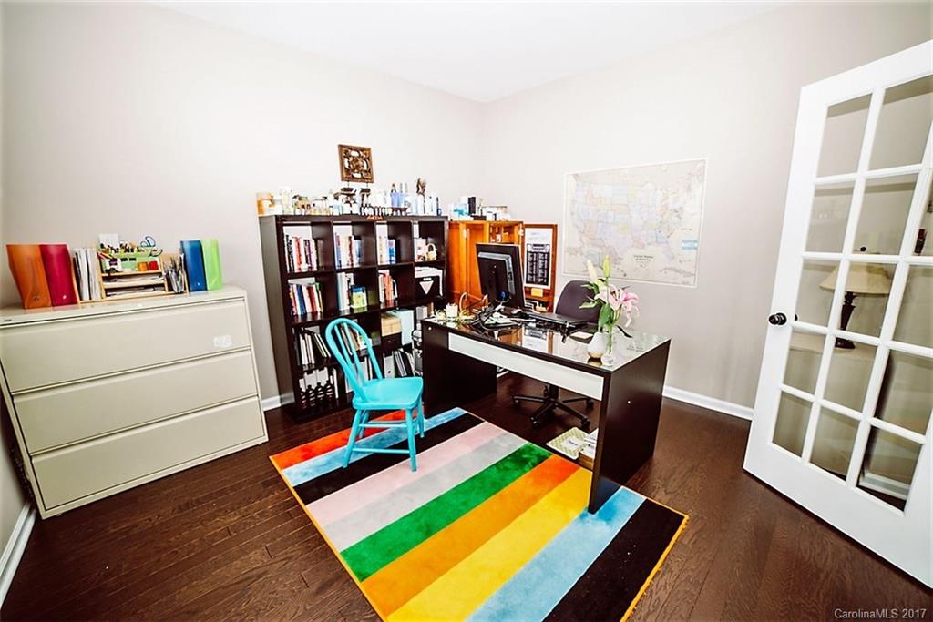 River Lake - Residential