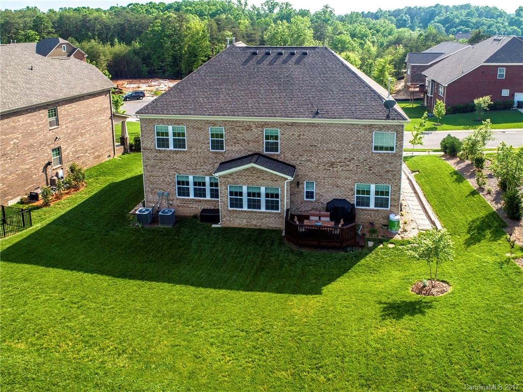 River Lake - Residential