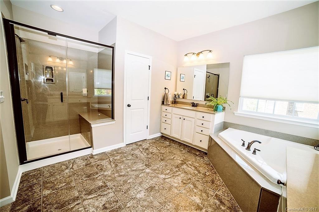 River Lake - Residential