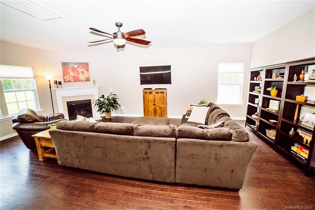 River Lake - Residential