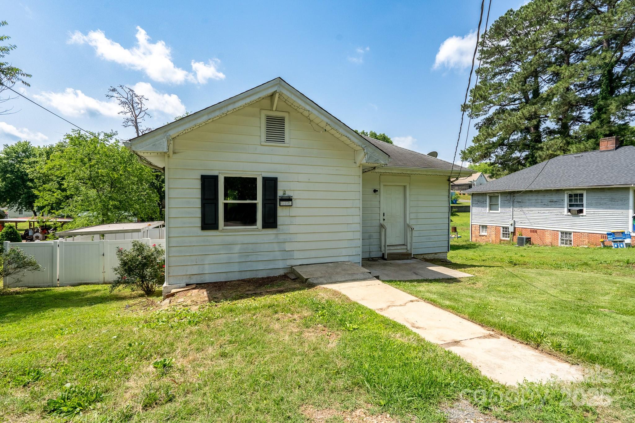 711 Wood Street